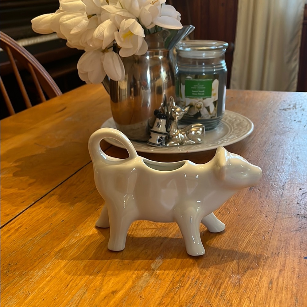 White Ceramic Cow Creamer